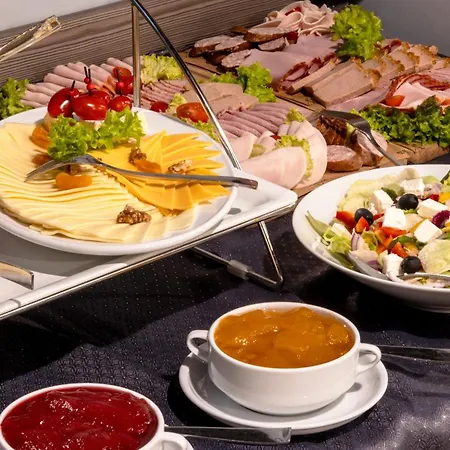 希特酒店 3* 华沙