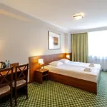 Hit Hotel 3*