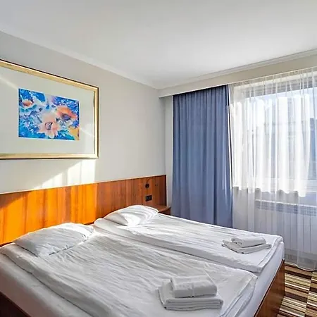 Hit Hotel