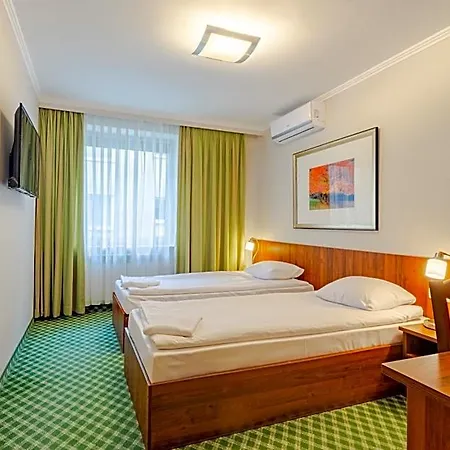 Hotel Hit 3*