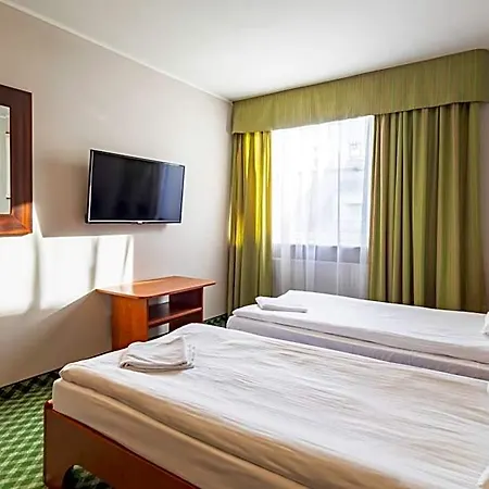 Hit Hotel